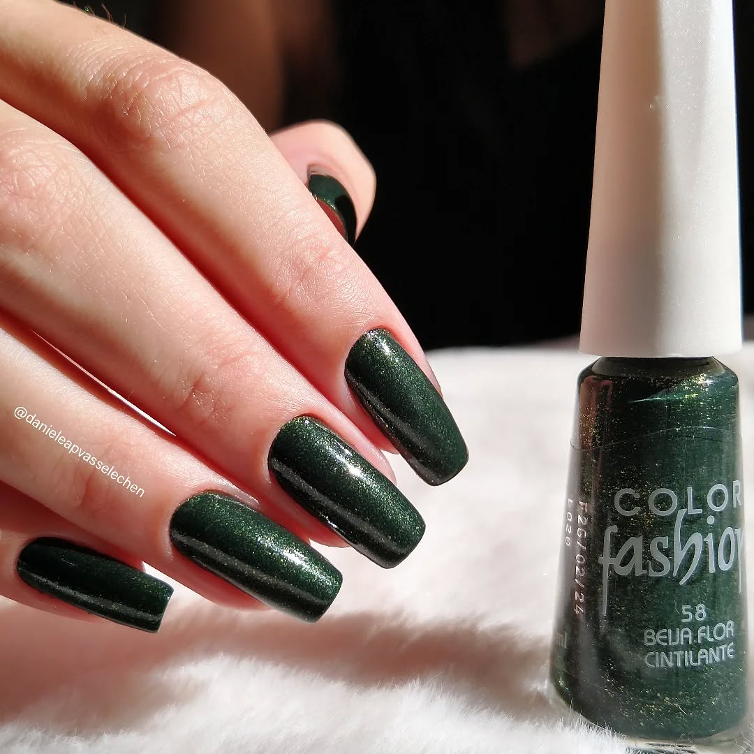 Zielony szyk: kiedy paznokcie mówią o naturze