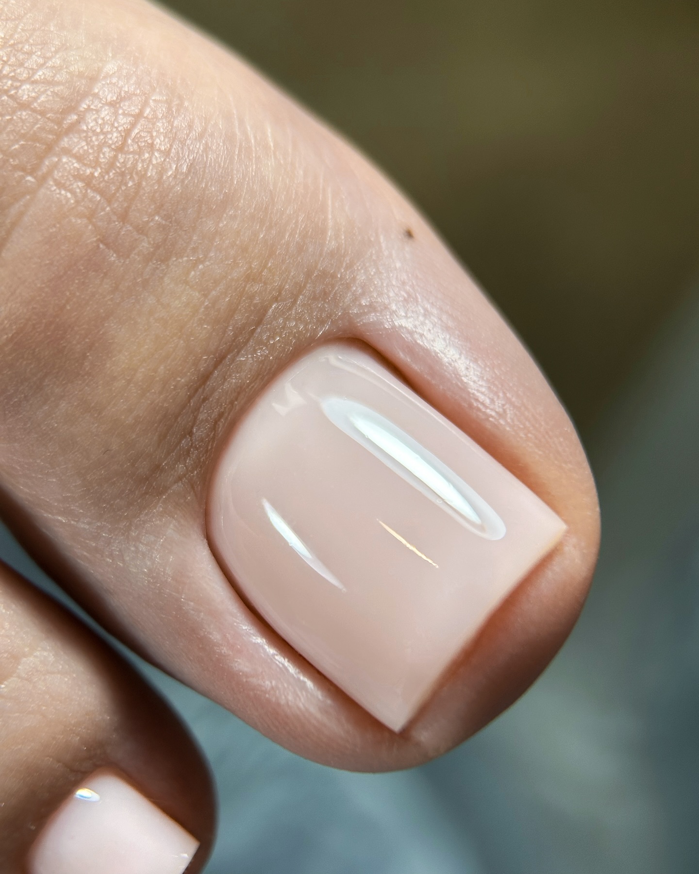 Urok minimalizmu: delikatność w każdym detalu