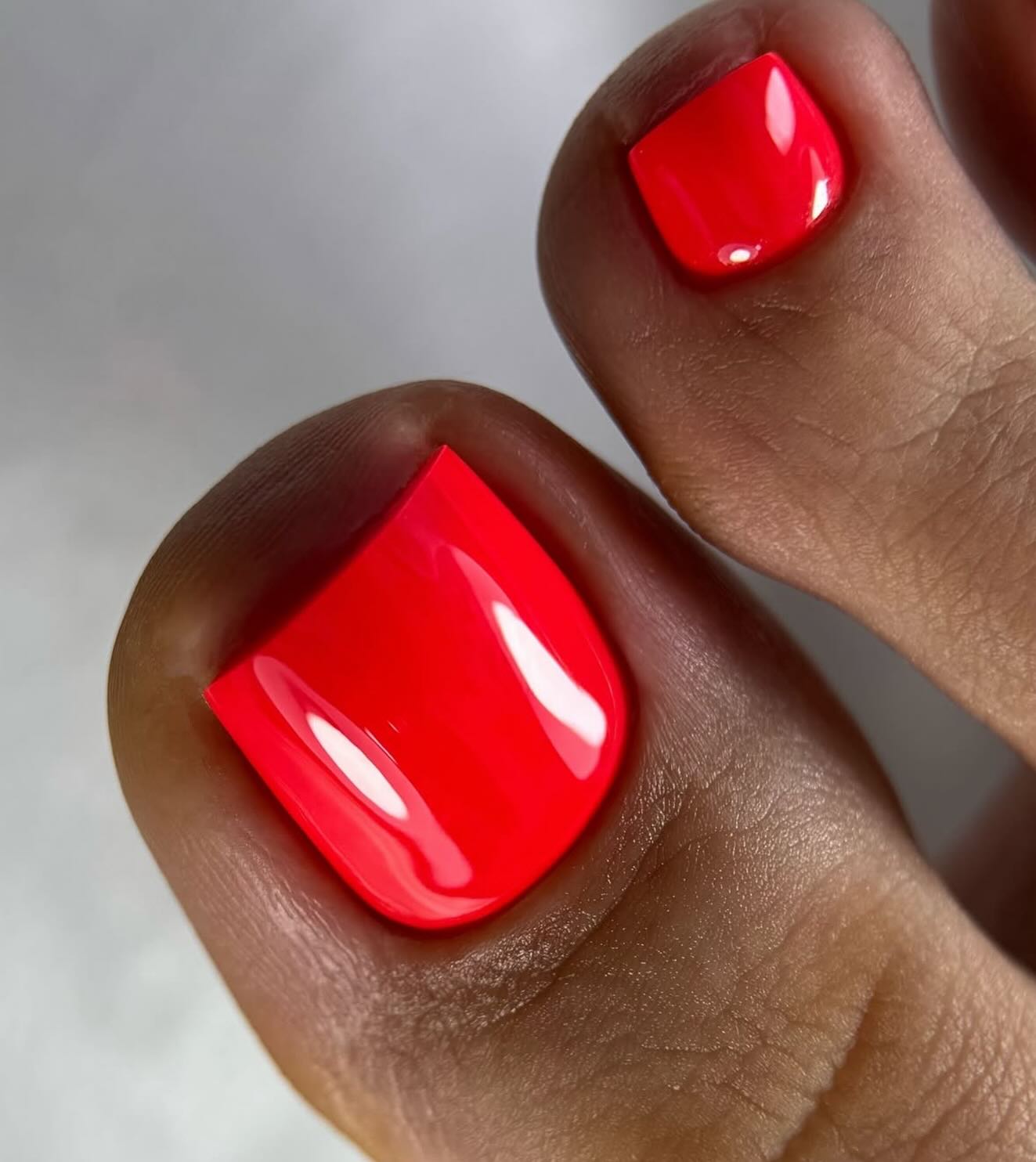 Wyrazisty akcent: magia neonowych odcieni