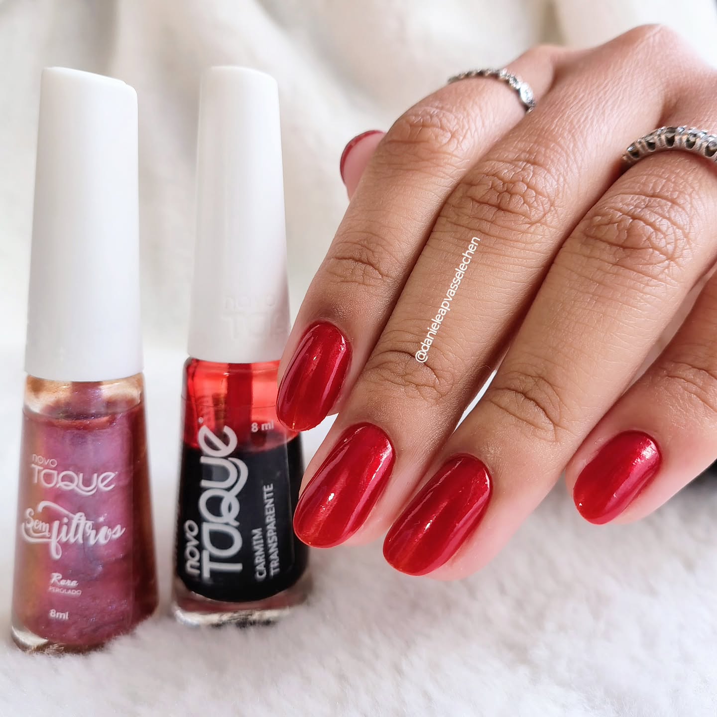 Elegancki luksus czerwieni: magia w prostocie!