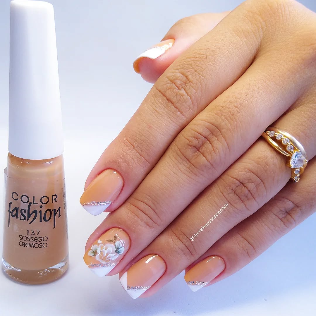 Kwiatowy urok w nude tonach